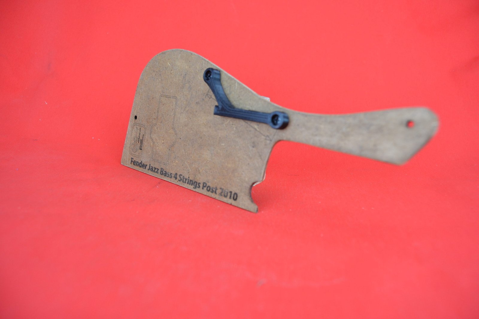 Thumb rest for Fender Jazz 4 pre 2010 (M-1) 3 Thumb rest for Fender Jazz 4 pre 2010 (M-1)