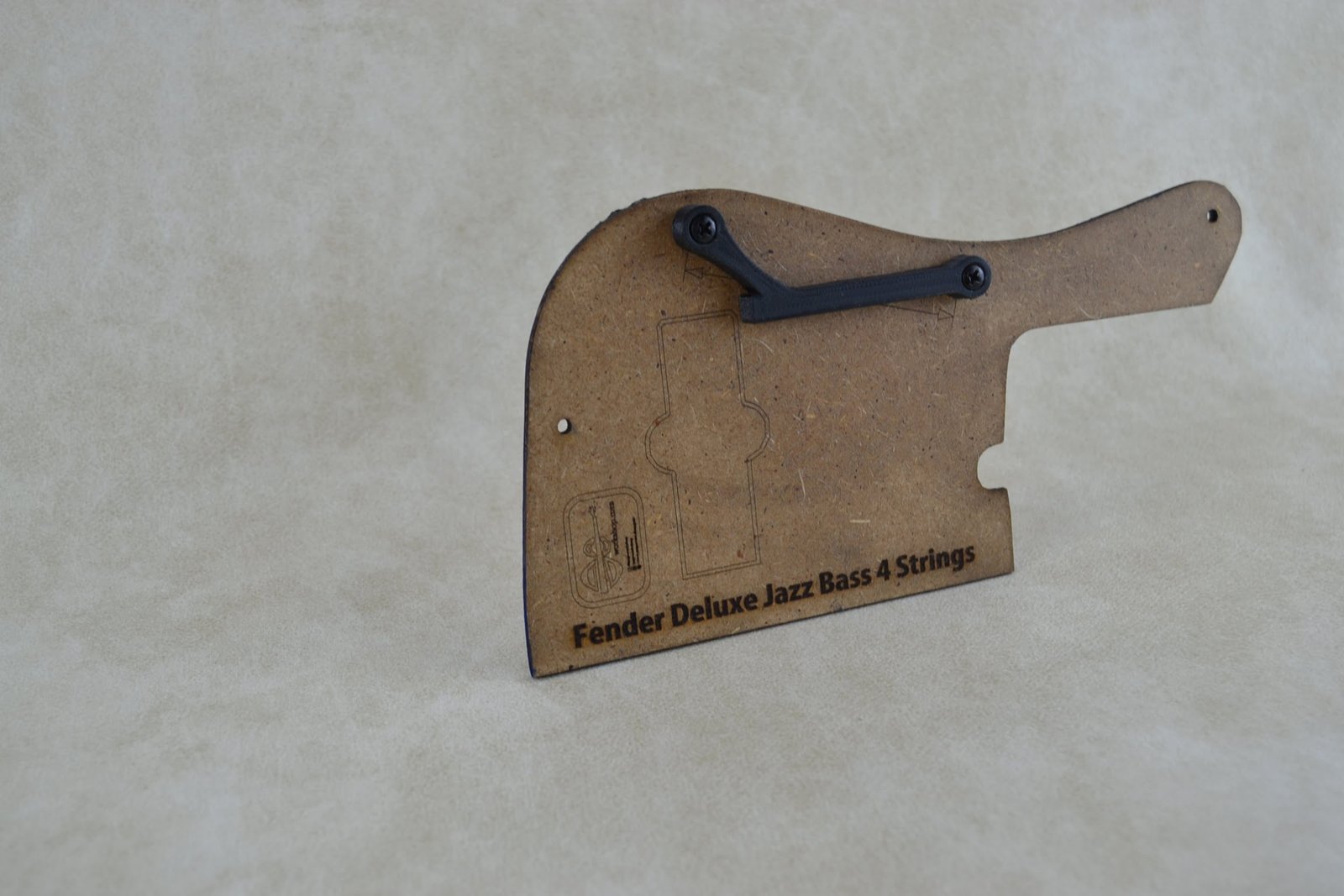 Thumb rest for Fender Deluxe bass 4 strings (M-1) 4 Thumb rest for Fender Deluxe bass 4 strings (M-1)