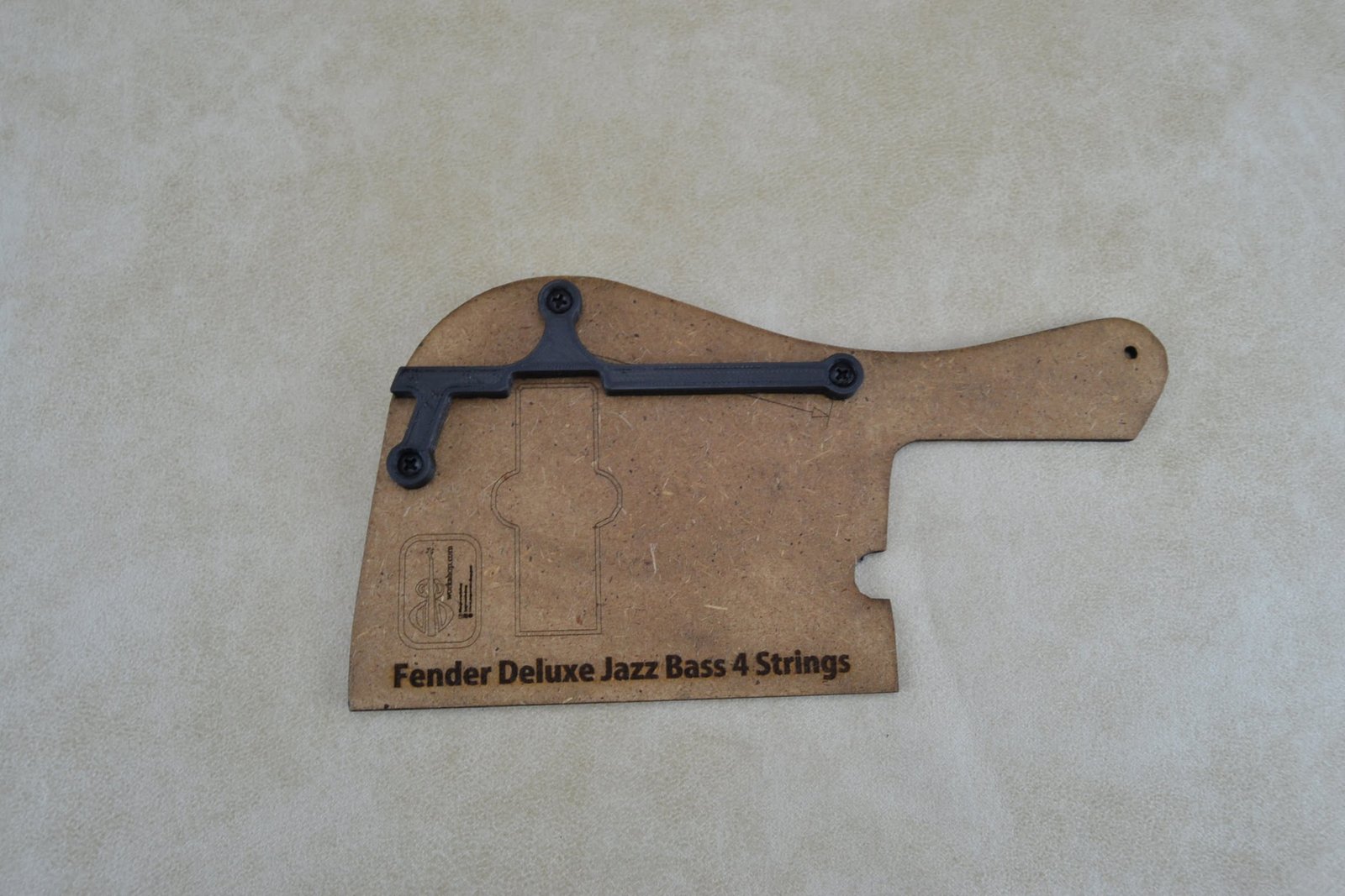 Thumb rest for Fender Deluxe bass 4 (M-6) 9 Thumb rest for Fender Deluxe bass 4 (M-6)