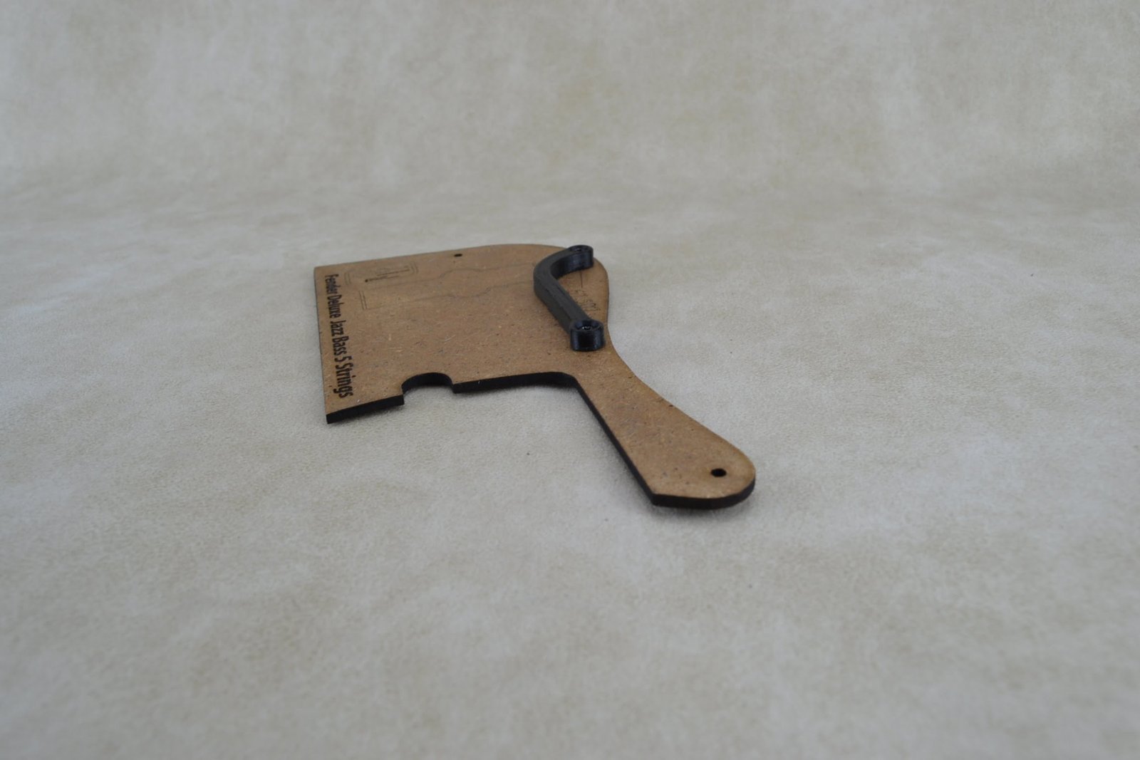 Thumb rest for Fender Deluxe bass V (M-2) 2 Thumb rest for Fender Deluxe bass V (M-2)