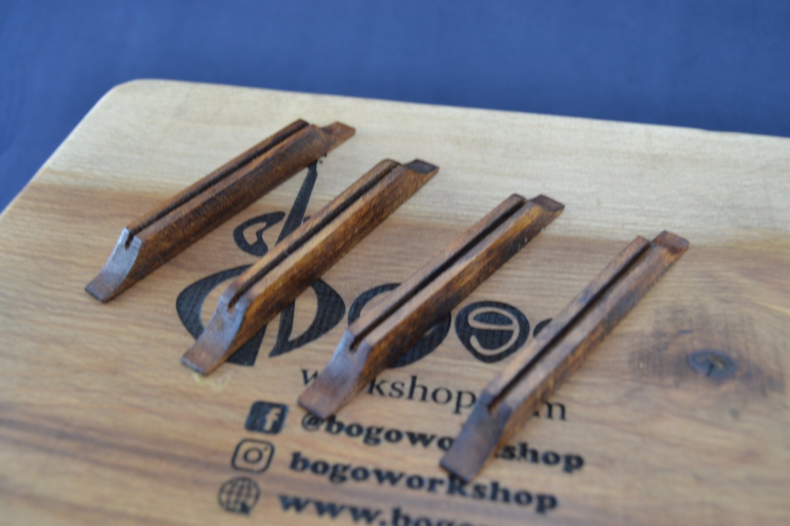 Vintage guitar bridges 2