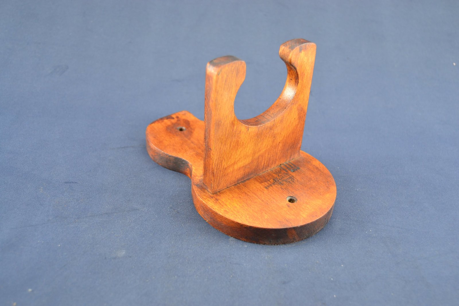 Guitar wall hanger - Wood 10 Guitar wall hanger - Wood