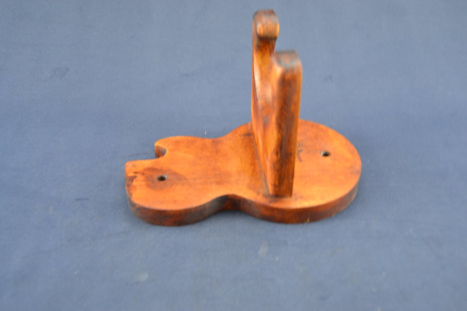 Guitar wall hanger - Wood 11 Guitar wall hanger - Wood