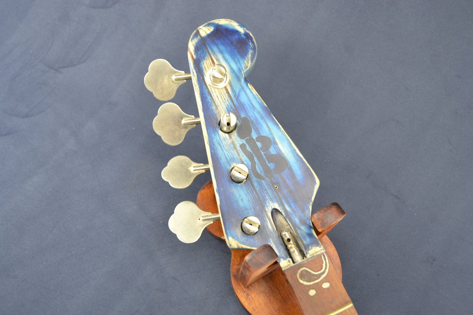 Guitar wall hanger - Wood 19 Guitar wall hanger - Wood