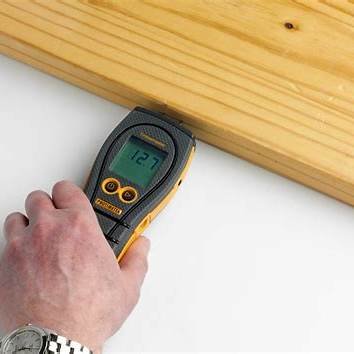 Wood moisture meter