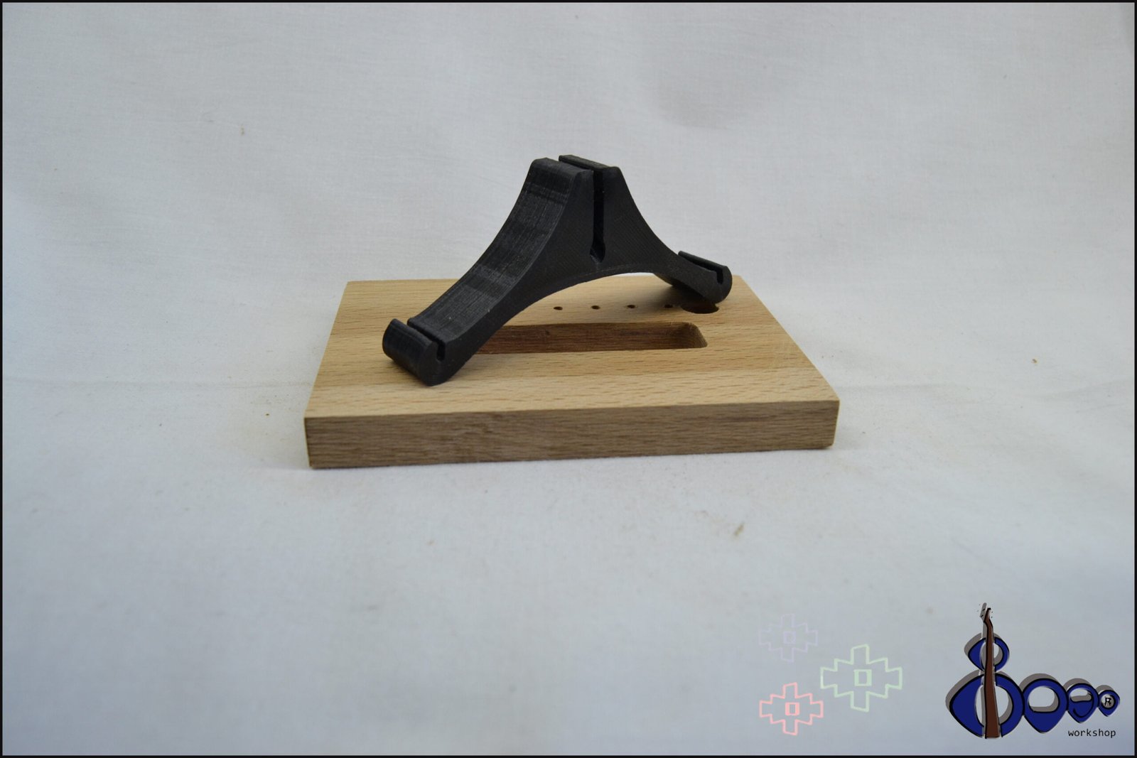 Double bass microphone mount