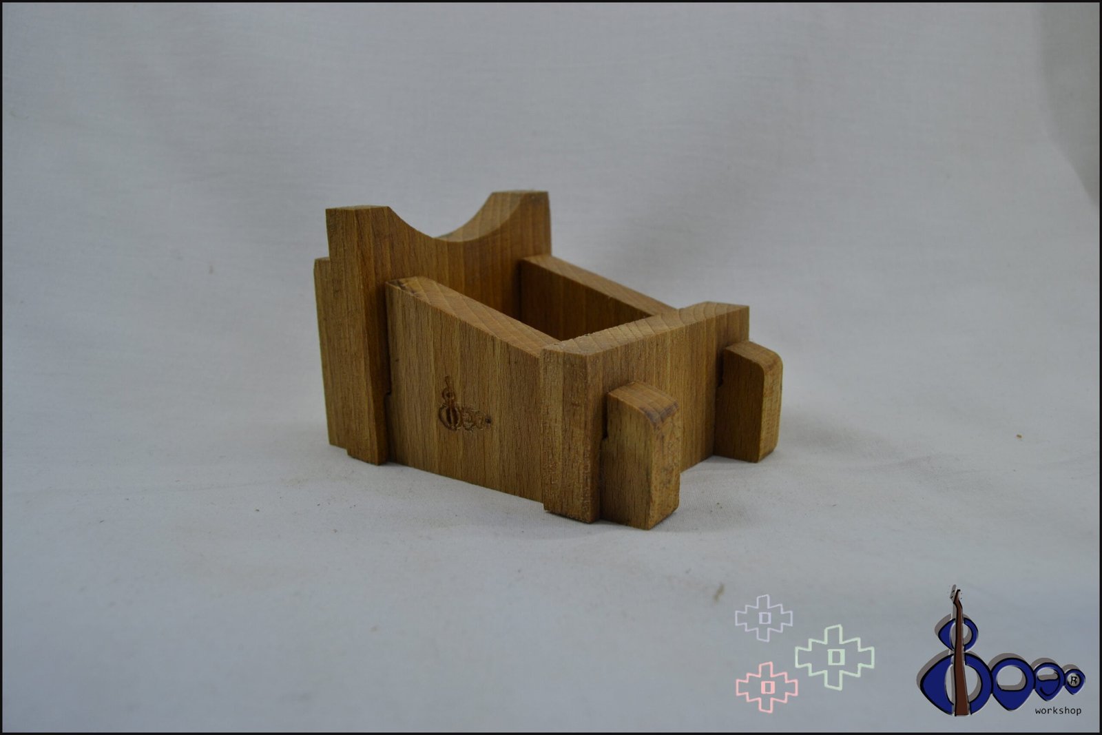 Guitar neck support Folding