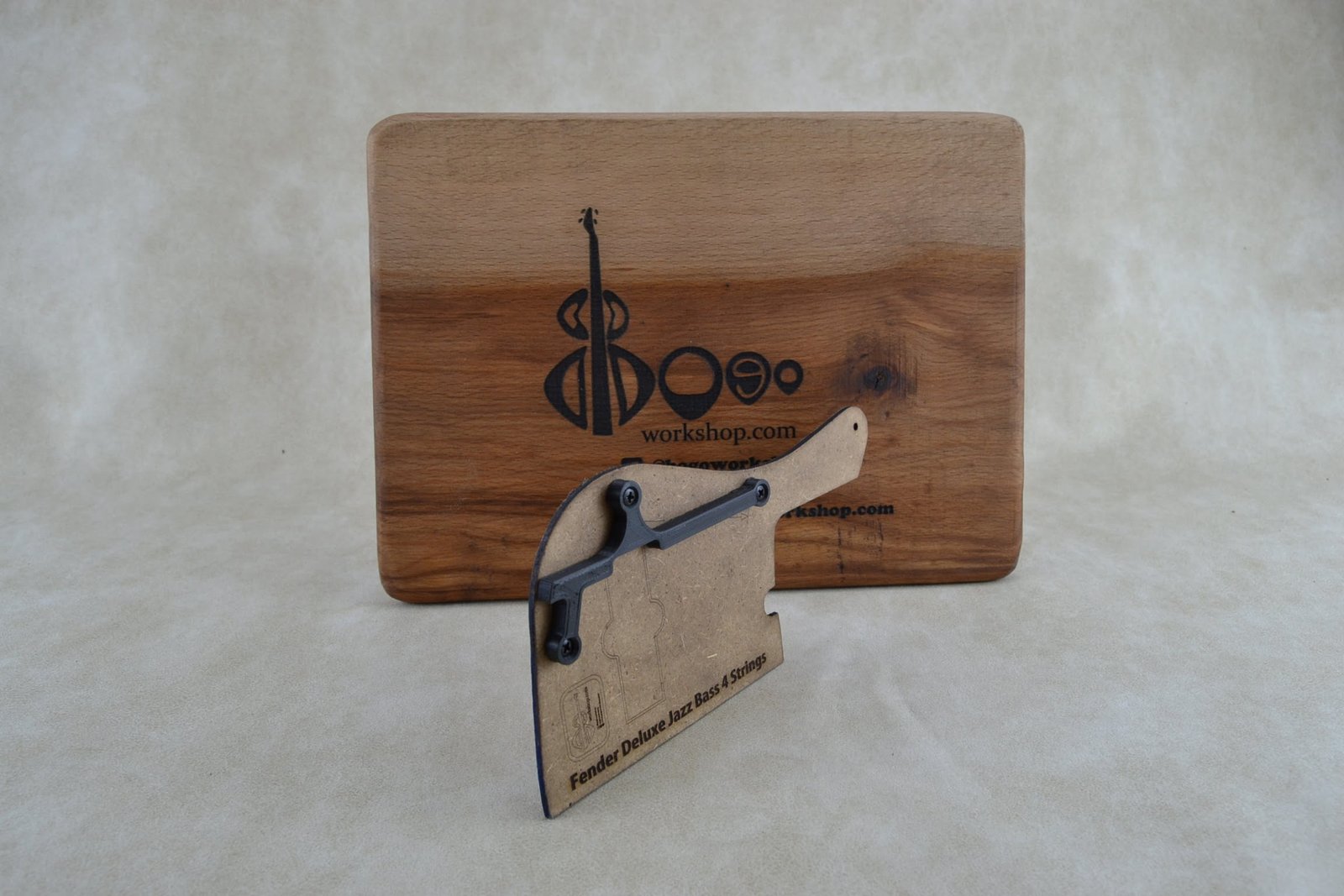 Thumb rest for Fender Deluxe bass 4 (M-6)