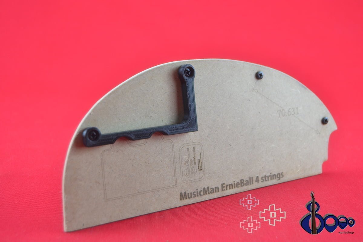 Thumb rest for Music Man Ernie Ball 4 (M-3)